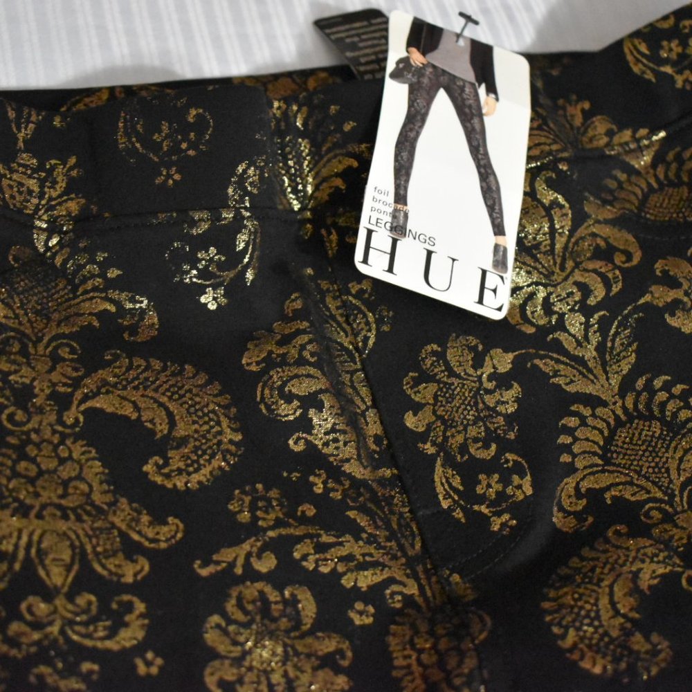 HUE Fleur-De-Lis Gold print on Black Leggings